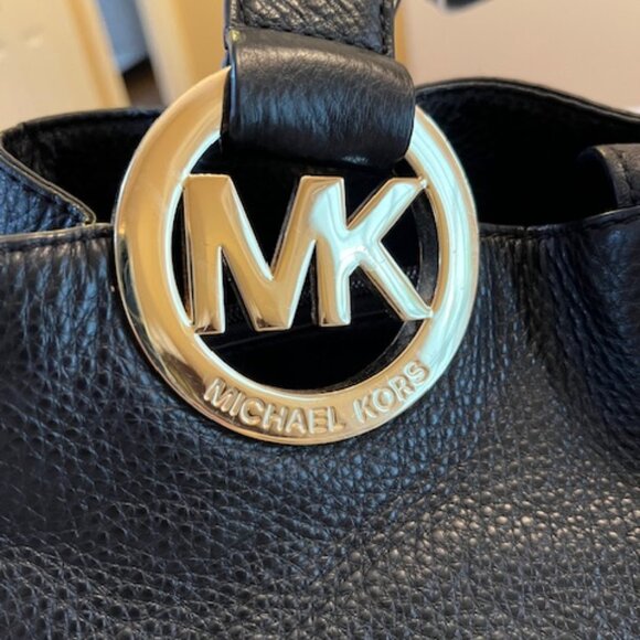 MICHAEL KORS | Fulton Pebbled Black Leather Tote bag and Wallet-EUC - Picture 5 of 16